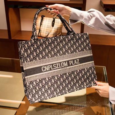 China Other Famous Brands Genuine Leather Women Designer Handbag Women Bags With Logo Custom Luxury Designer Handbags for sale