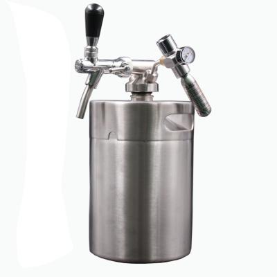 China 2021 Eco-Friendly Amazon Hit Drinks 5L Home Brew Tabletop Mini Draft Beer Keg Dispenser for sale