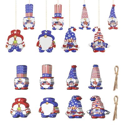 China Home Decoration 2022 Wholesale Gnome Set Colorful American Flag Independence Day Ornaments Handwork Wooden List for sale