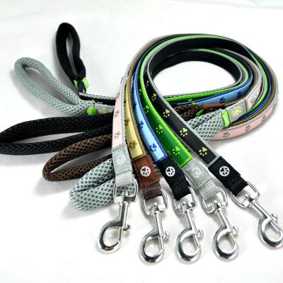 China Breathable Wholesale Dog Accessories Nylon Woven With Rubberized Pet Leash for sale