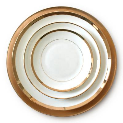 China Sustainable Elegant Ceramic Dishes Sets Porcelain Dinnerware White Gold Restaurant Dishes Sets Chinese Bone China for sale