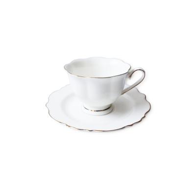 China Sustainable Custom Ceramic Coffee Cup And Saucer Porcelain Set Italian Logo Mug for sale