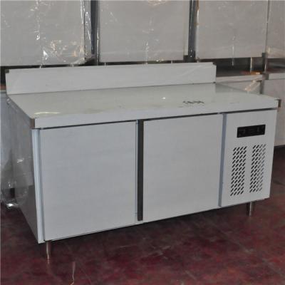 China Single-temperature restaurant kitchen workbench undercounter refrigerator worktable freezer refrigerator stainless steel for sale