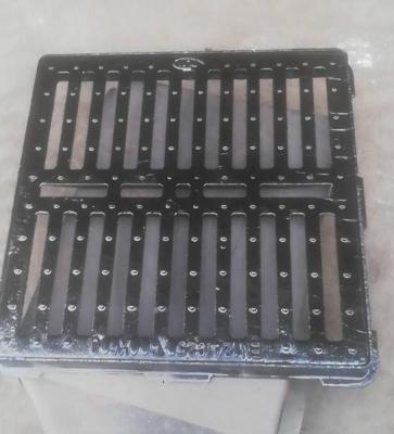 China C250 Municipal EN 124 Square And Round Ductile Cast Iron Manhole Cover for sale