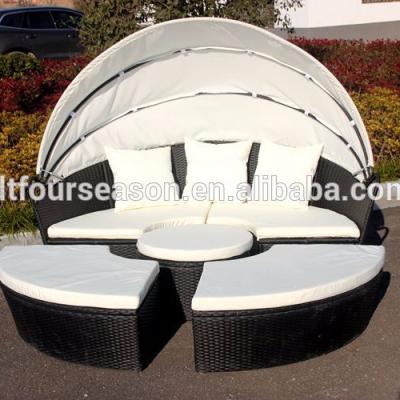 China Garden Set Outdoor Rattan Daybed Popular Selling Right Round for sale