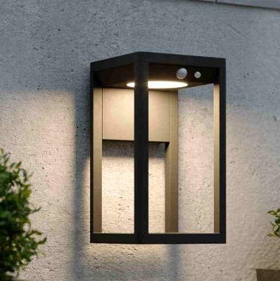 China Outdoor Garden IP 44 Solar Power Pierced Super Bright Led Solar Wall Light FOR PORCH for sale