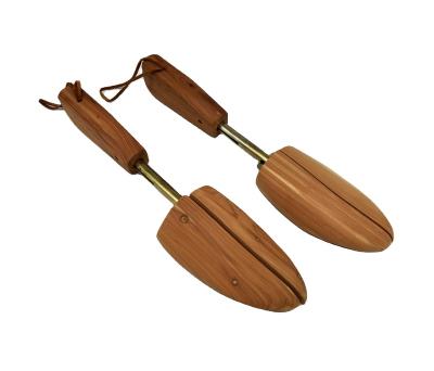 China Lightweight Factory Customized Adjustable Shoe Tree Wooden Shoe Stretcher for sale