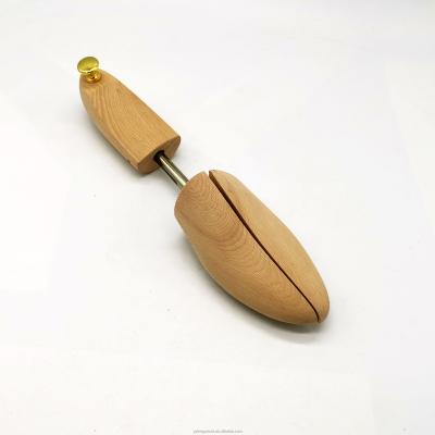 China Lightweight Customized Portable Adjustable Beech Wood Shoe Tree Shoe Keeper for sale