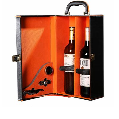 China Protect Wine Factory Handmade Handle Wine Gift Box 2 Bottles Leather Wine Rack With Wine Opener Set for sale