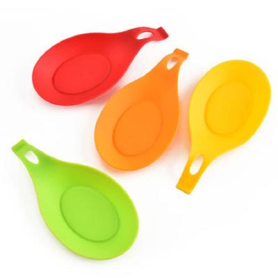 China New Hot Selling BPA Free Silicone Holder Colorful Handle Kitchen Tool Handle Silicone Spoon Tray For Sale for sale