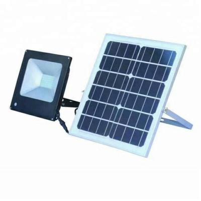 China Residential Cheap Outdoor LED Solar Flood Light 10W 50W To Lamp 15 -20 Hours On for sale