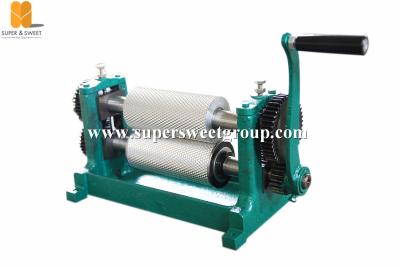 China Custom Beeswax Foundation Machine , Manual Wax Sheet Making Machine for sale