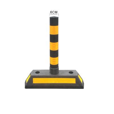 China Durable traffic safety pe post and road divider plastic low rubber traffic lane separator for sale