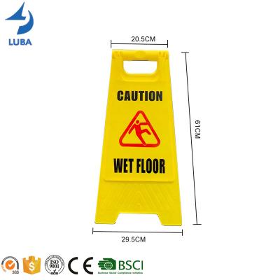 China Wet roads foldable plastic road floor safety precaution sign for sale for sale