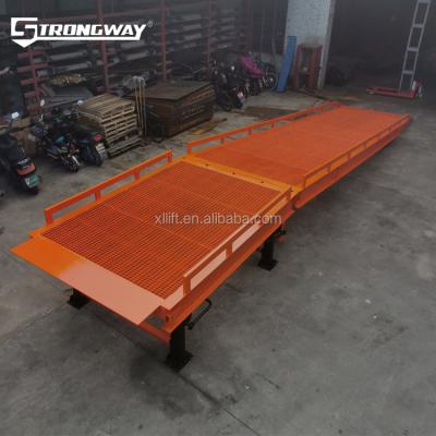 China Factory 30ton Heavy Duty Portable Loading Ramps Warehouse High Quality Loading Ramp With Movable Yard Loading Ramp For Sale for sale