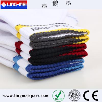 China Elite Men Badminton Socks Professional Sports Antibacterial Bulk Wholesale Socks for sale