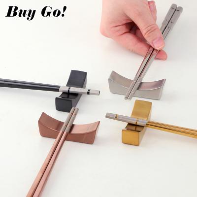 China 18/10 Viable Wholesale Metal Cutlery Rest Holder Spoon And Chopstick Rest for sale