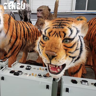 China Outdoor Or Indoor Venue Realistic Animatronic Animals With Artificial Feather Tiger Patterns for sale