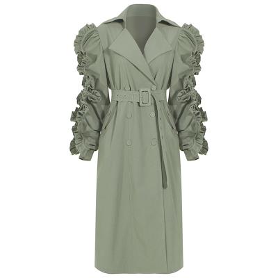 China 2021 spring and autumn new niche design flounces double breasted waist and long over the knee women's windbreaker coat en venta