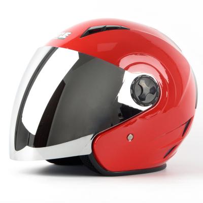 China Newest Hot Selling ABS Good Quality Motorcycle Helmet With Windshield All Seasons Outdoor Full Face Safety Scooter Motorbike Helmets for sale