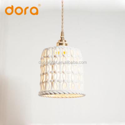 China Art Unique Hot Modern Selling Indoor Fashion Blue White Ceramic Lampshade Hanging Pendant Light for sale