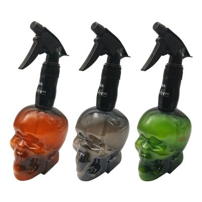 China PET Hairdressing Skull Spray Bottle Barber Special Spray Bottle 500ml Spray Bottle for sale