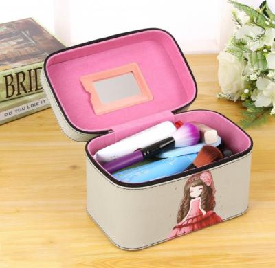 China Metal Handle Large Capacity Durable Cute Girl Printing PU Leather Teddy Women Cosmetic Bags Wholesale for sale