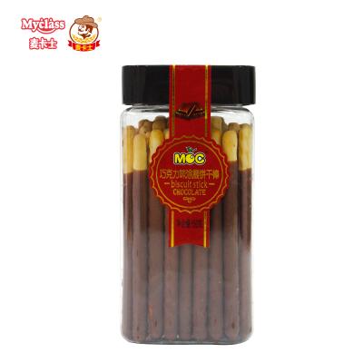 China Delicious Low-sodium Cookie Stick Coated With Chocolate Flavor In Pot Chocolate Flavor Hot Selling Cookie Stick for sale