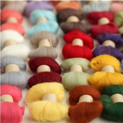 China Sustainable Supply Push Push Wool Felt Material Happy Bundle DIY Handmade Needle Felt Wet Felt Color Wool Strips for sale