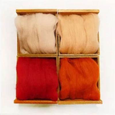 China 36 Colors Needle Felting Woolen Fiber Woolen Yarn Sustainable Roving for sale