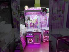 sweet candy claw machine