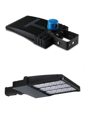 China 300 W aluminum housing led parking lot lights with meanwell driver replace 1000w HID for sale