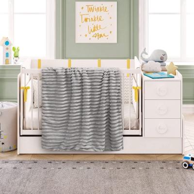 China Gray Striped Knitted Muslin Baby Super Soft 100% Polyester Anti Dust Mite Fleece Wrap Blanket For Newborns for sale