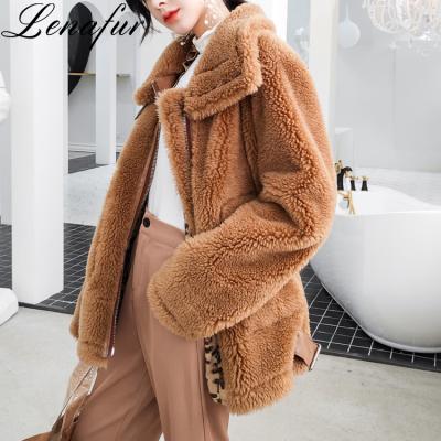 China Hot Selling Anti-Shrink Women's Fur Jackets Women's Lamb Fur Coat Fashion Fur Overcoat for sale