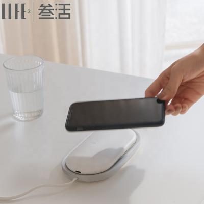 China Super Fast Slim Portable Wireless Charger Power Bank Fanshion 105X Type-C Wireless Charger for sale