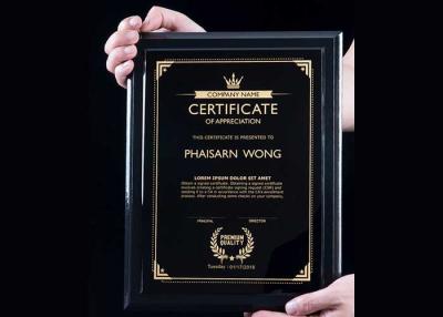 China Color de madera del negro de la placa del escudo de los premios de los recuerdos que pinta el tamaño de los 24*31cm en venta