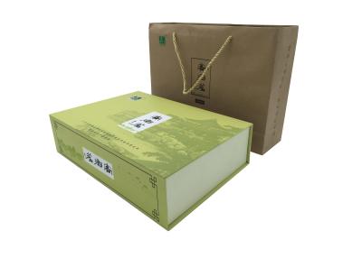 China Tea Packaging Gift Cardboard Box With Magnetic Closure 1400 gsm Customize for sale