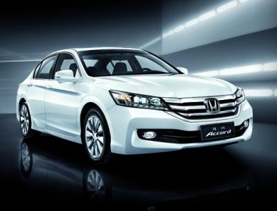 Chine Remplacement 2014 automatique de porte de Honda d'Accord de pièces de rechange avec le noir et le gris électrophorétiques doux de revêtement à vendre