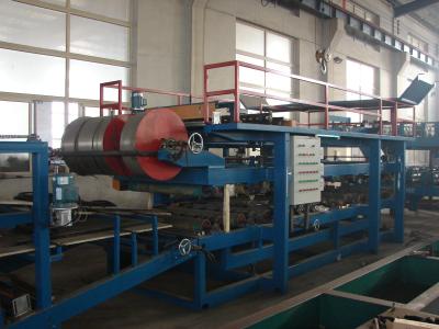 China 32kw Automatic Roof And Wall Sandwich Panel Roll Forming Machine Equipment for sale