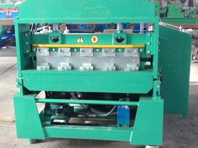 China Electrical Automatic Color Steel Curving Machine For Standing Seam Roofings for sale