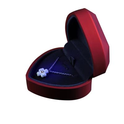 China Luxury unique promotion shape custom heart foil logo bracelet package red white jewelry box for sale