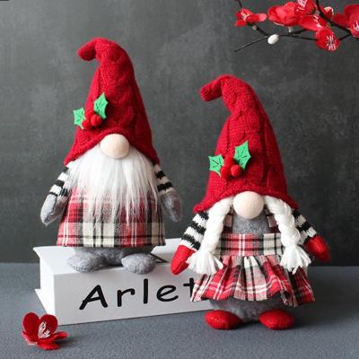 China Modern Wedding Crafts Red Gnomes Plush Decor Romantic Handmade Tomte Dolls Table Ornaments for sale