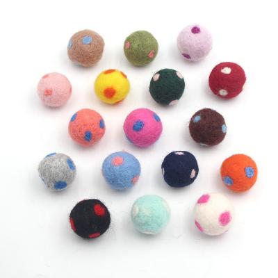 China DIY Jewelry Wool Ball Photo Dot Wool Felt Ball DIY Hairpin Accessories Christmas Tree Ornaments Wool Felt Pendant Ball for Wall Decor for sale