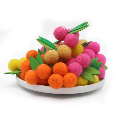 China DIY Art Craft Supplies Fruit Orange Plush Doll Brooch Accessories Needle Felting Kit Handmade Yarn Decoration Yarn Felting for sale