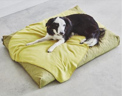 China Travel Dog Bed Cushion Washable Soft And Comfortable Dog Mat Luxury Fabric Pet Bed for sale