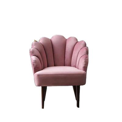 China Modern Ornate Upholstery Living Room Shell Shaped Bedroom Tufted Single Velvet Armchair Pink Accent Sofa Chair for sale