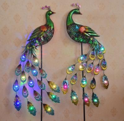 China Hand Paint Metal Peacock Solar Lighting Decoration Outdoor Garden Animal Stakes for sale