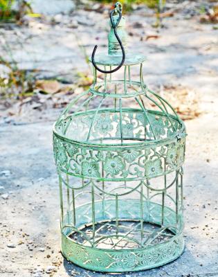 China Viable Antique Copper Metal Decorative Chinese Birdcage for sale