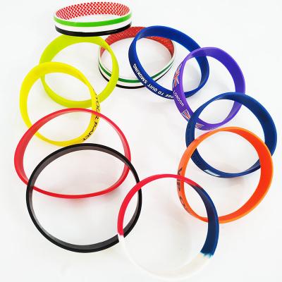 China Good Quality Durable Silicone Wholesale Custom Wristband With Logo Glowing In The Dark for sale