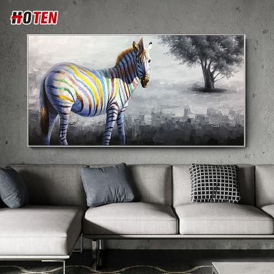 China Colorful Striped Wall Art Canvas Abstract Animal Hand Drawn Horse Oil Painting for sale